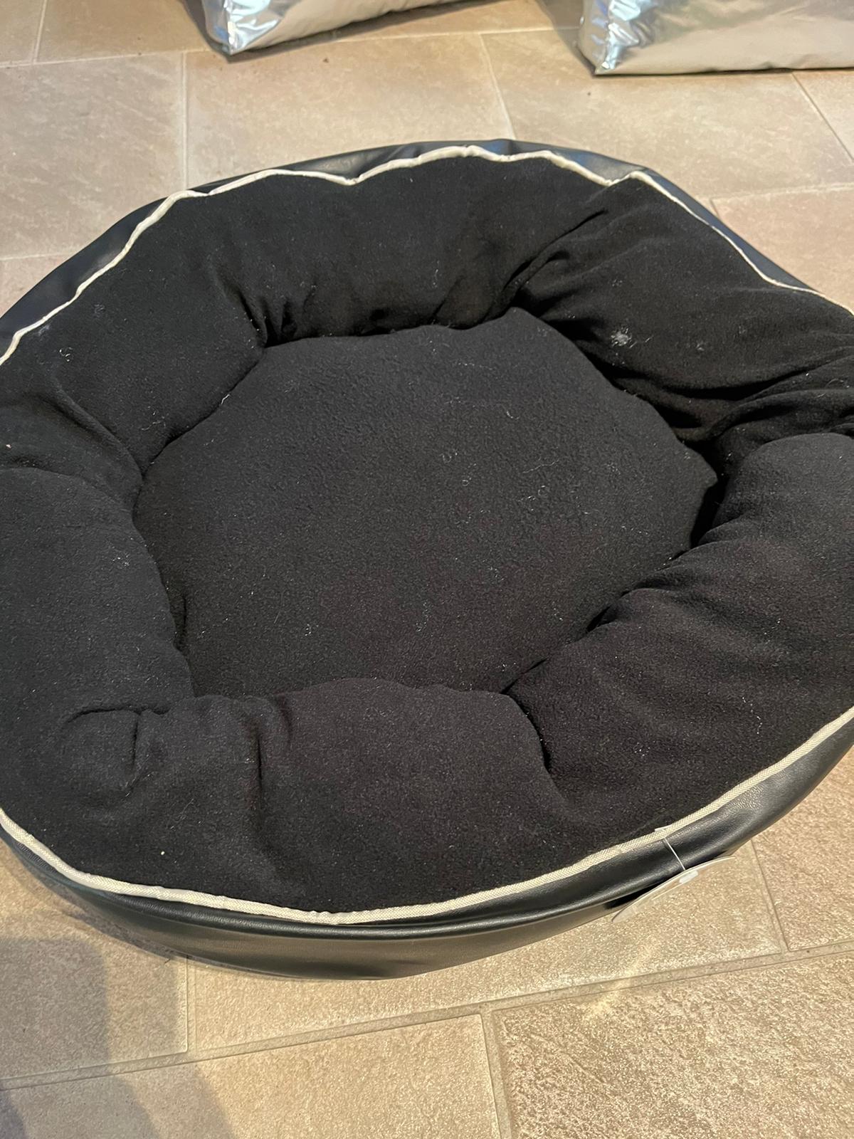 Topmast Hundekissen Donut-Kunstleder-Fleece-Schwarz 50x50