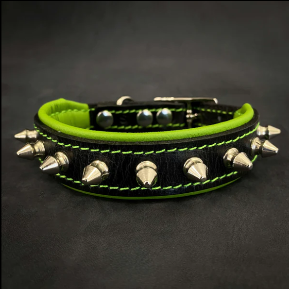 "Spiky" Halsband in div. Farben